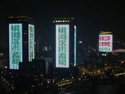 ���̰���